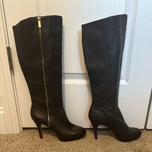 Elegant Chocolate Knee-High Vince Camuto Women's Boots, size 9